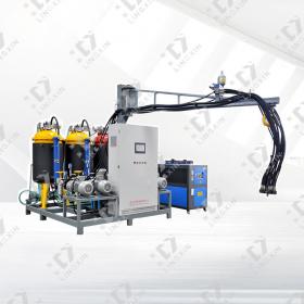 Three-component polyurethane high pressure foaming machine